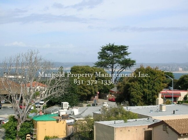 Building Photo - Charming 2-Bed 1-Bath Home with Beautiful ...
