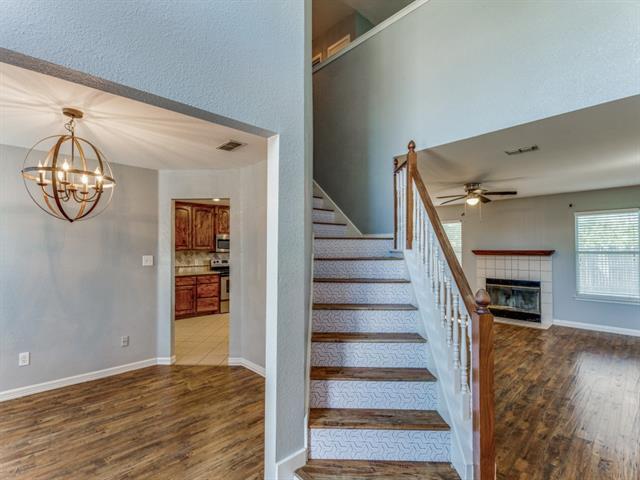 Building Photo - 3525 Clearbrook Dr