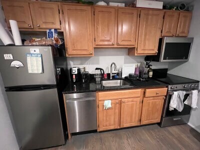 Primary Photo - 67 Park Dr
