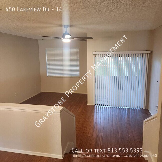 Foto del edificio - 450 Lakeview Dr
