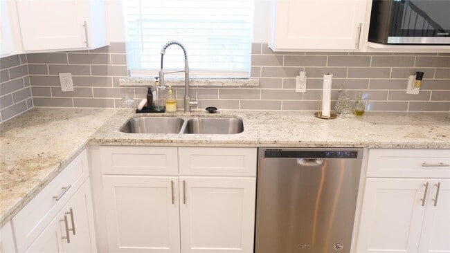 Building Photo - 7245 Conley St