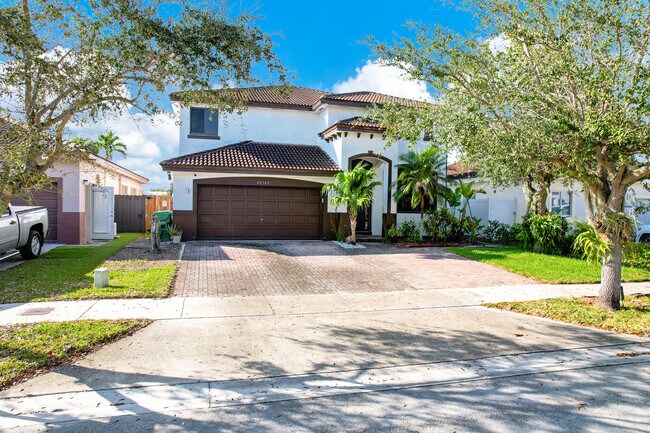 Foto del edificio - 22542 SW 103rd Ct