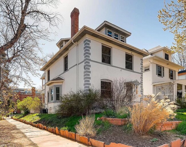 Building Photo - 1588 Detroit St