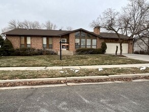Building Photo - 2657 Summerwood Dr