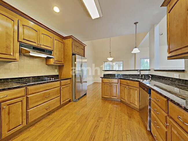 Foto del edificio - 2514 Firethorn Ct