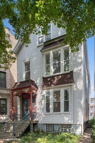 Primary Photo - 1130 W Oakdale Ave