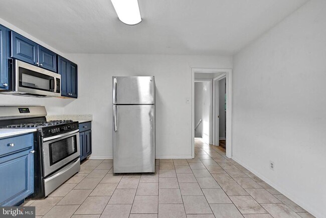 Foto del edificio - 811 Seagrove Rd