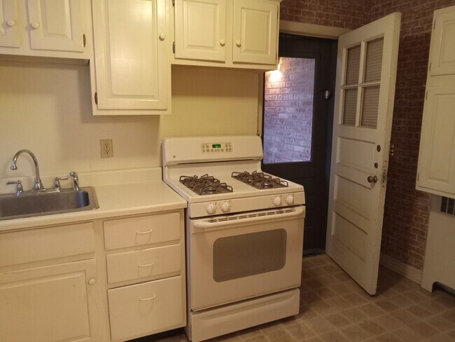 Foto del edificio - 510 Bonnie Brae Pl