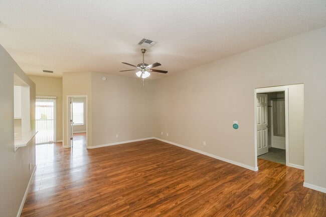 Building Photo - 1406 Runes Ct