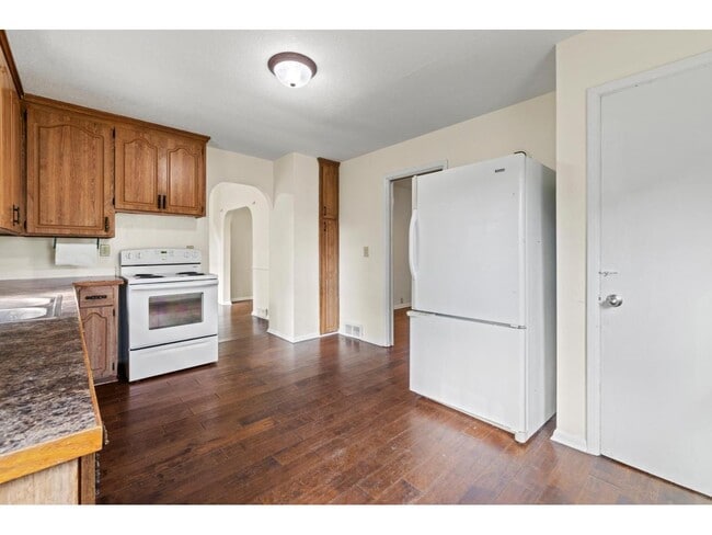 Foto del edificio - 120 2nd St N