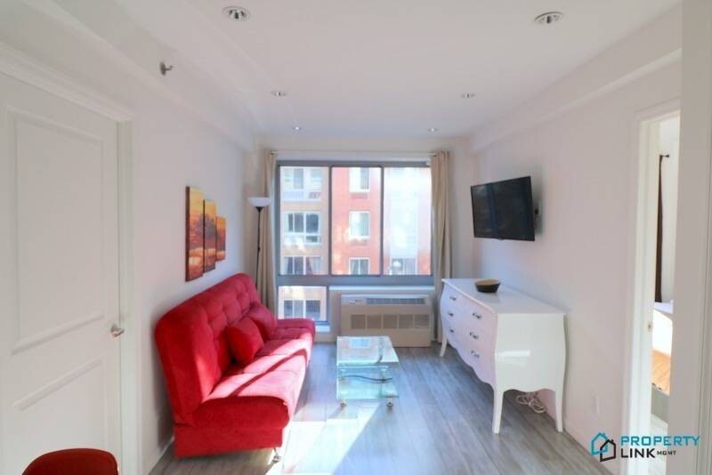 Foto principal - 521 W 48th St