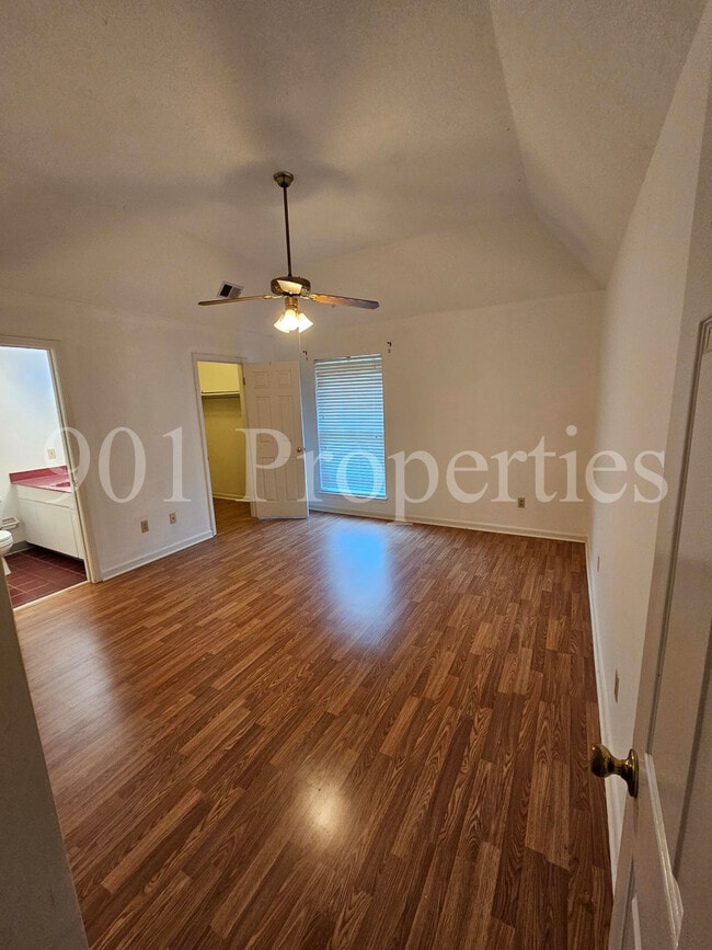 Building Photo - 5650 Richburg Ave