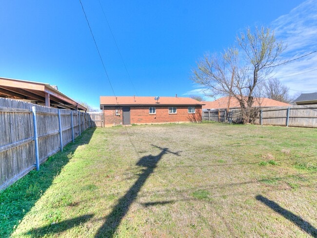 Building Photo - 1132 NW 102nd St