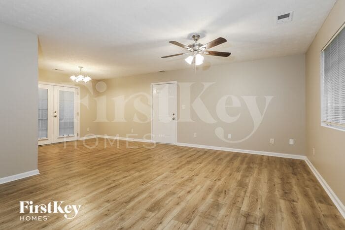Primary Photo - 46 N Cleveland Church Rd