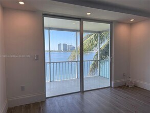 Building Photo - 3000 Marcos Dr