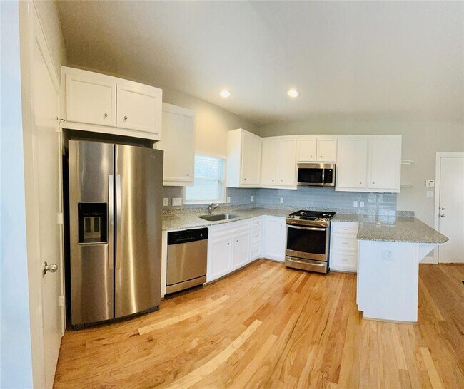 Foto del edificio - 1011 E 37th St