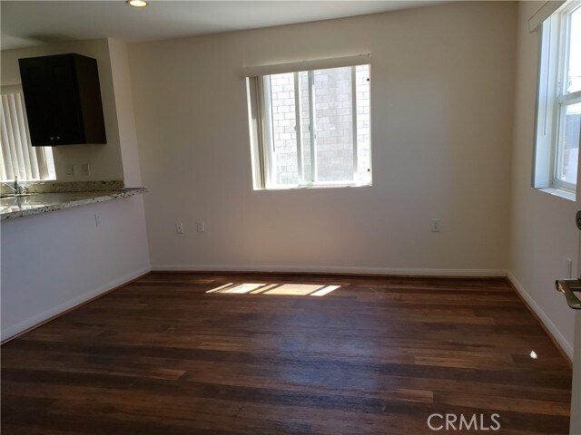 Building Photo - 14537 Archwood St