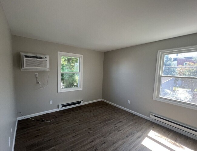 Foto del edificio - 813-817-817 N Ulster St