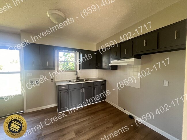 Building Photo - 510 Forrest Dr