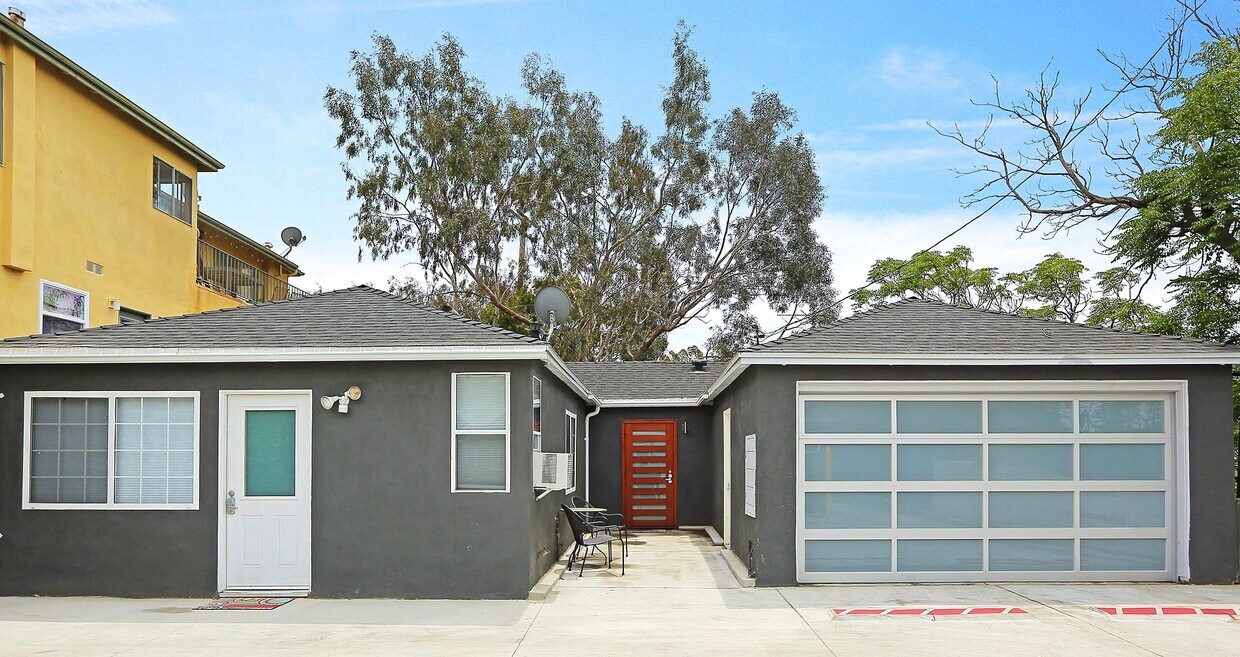 Foto principal - 828 Hill St