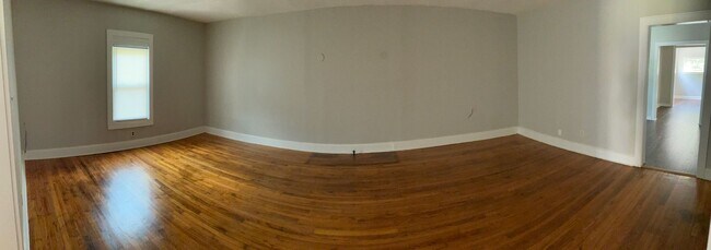 Building Photo - Section 8 Approved