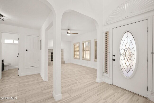 Foto del edificio - 11309 Loma Linda Cir