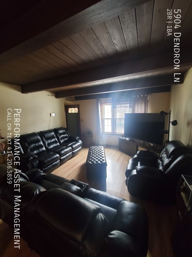 Charming 2Bed/1Bath Home in Greendale House for Rent in Greendale, WI