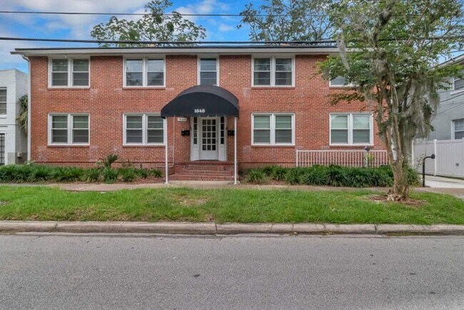 Building Photo - 1848 Naldo Ave