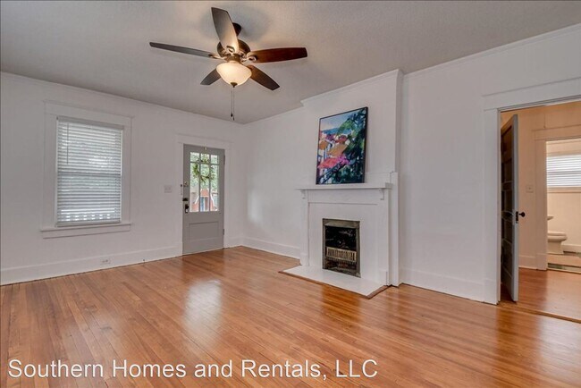 Building Photo - 2 br, 2 bath House - 1111 Adrian St
