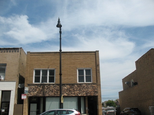 Building Photo - 6046 W Irving Park Rd