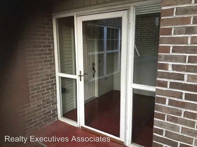 Building Photo - 1744 William Blount Dr
