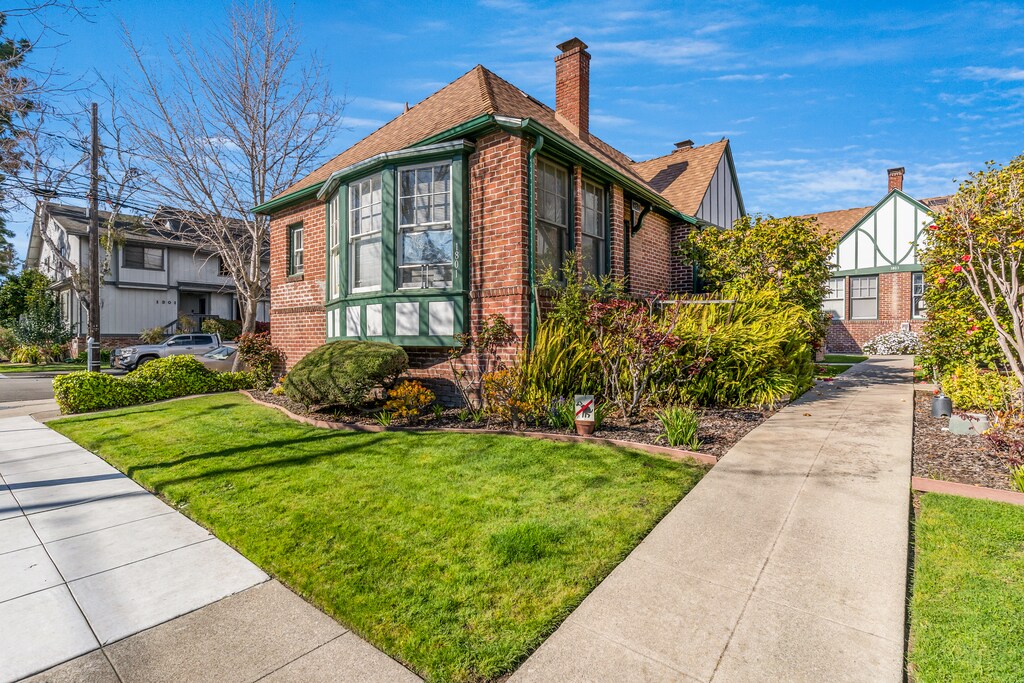 Primary Photo - 1801 Alameda Ave