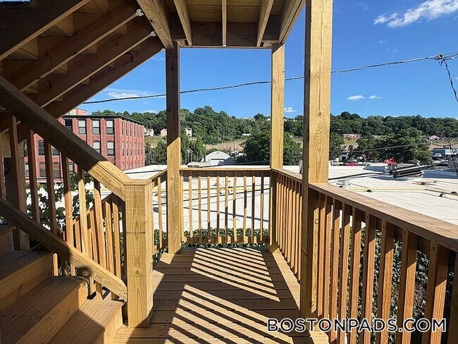 Foto del edificio - 275 Shrewsbury St
