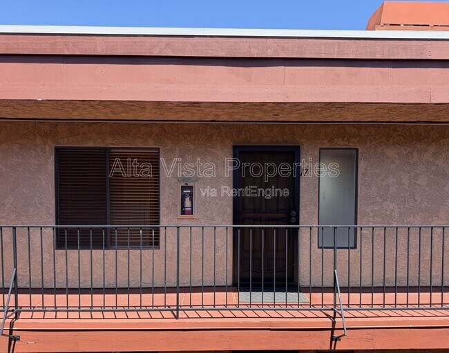 Foto del edificio - 2849 E Street