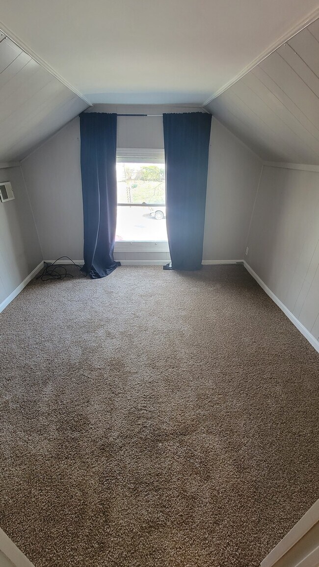 Building Photo - 1 Bed Apartment in Germantown!