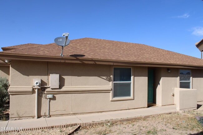Building Photo - 12928 Hueco Pit Dr