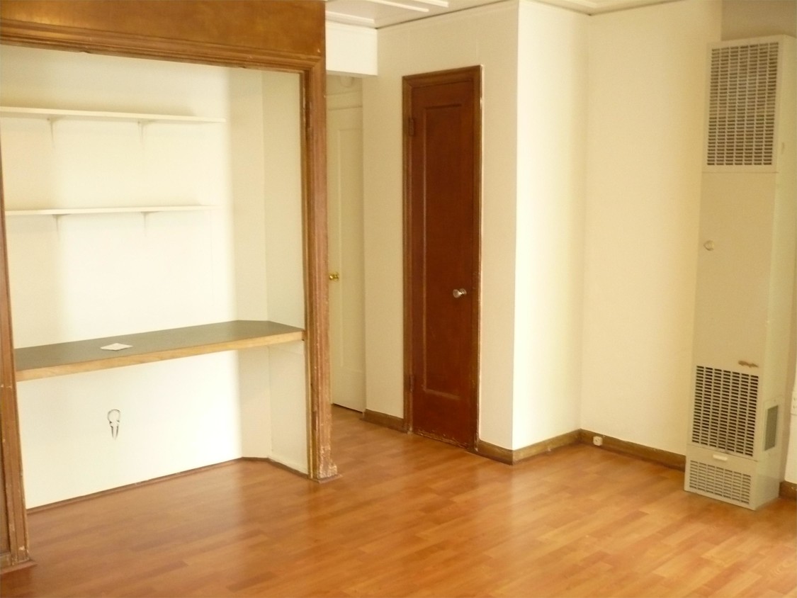 Foto principal - 457 SW Washington Ave