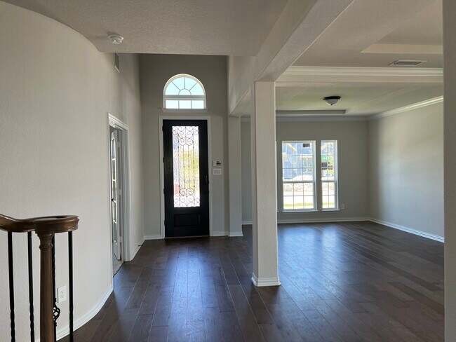 Photo - 3105 Rolling Hls Ln House