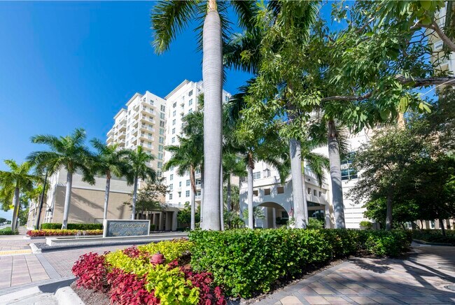 Foto del edificio - 350 N Federal Hwy