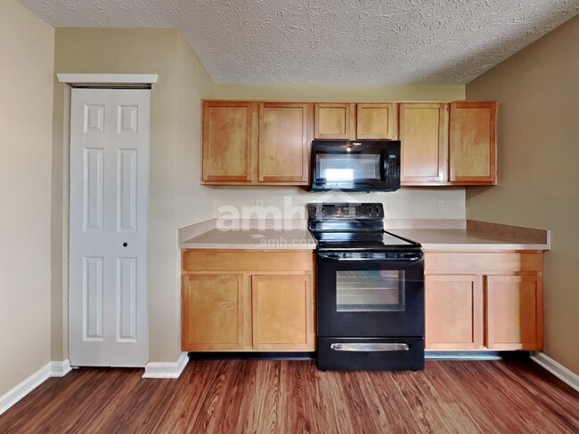Building Photo - 8046 Wichita Hill Dr