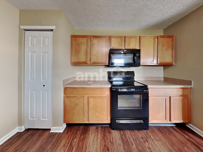 Foto del edificio - 8046 Wichita Hill Dr
