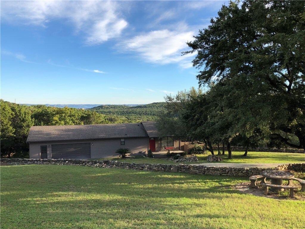 Foto principal - 18815 W Reed Park Rd
