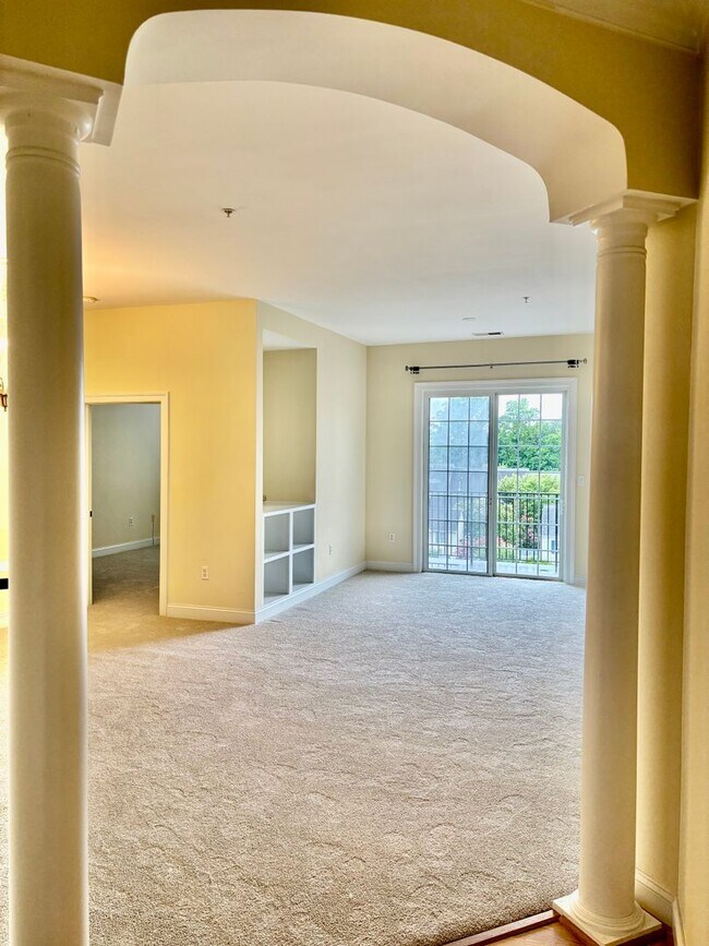 Foto del edificio - 2 bedroom/ 2 bathroom- Bennington on the Park