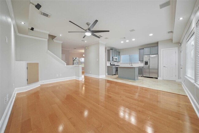 Building Photo - 9514 Farrell Dr