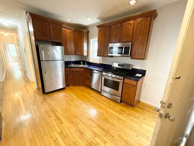 Foto del edificio - 7 Iroquois St