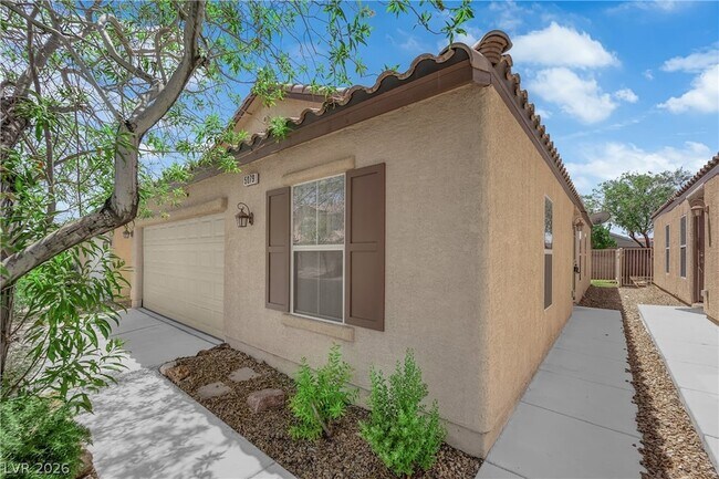 Foto del edificio - 5079 W Desert Dandelion Ct