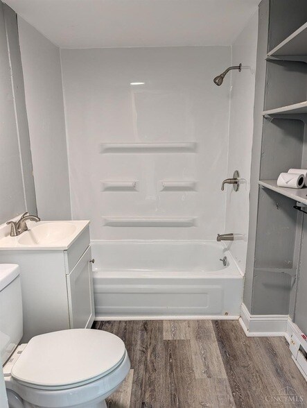 Foto del edificio - 304 W Walnut Ln