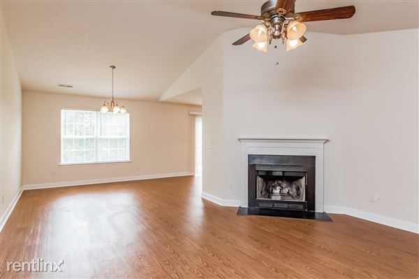 Building Photo - 1572 Laurel Ledge Dr