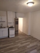 Building Photo - 2658 Adams Ave