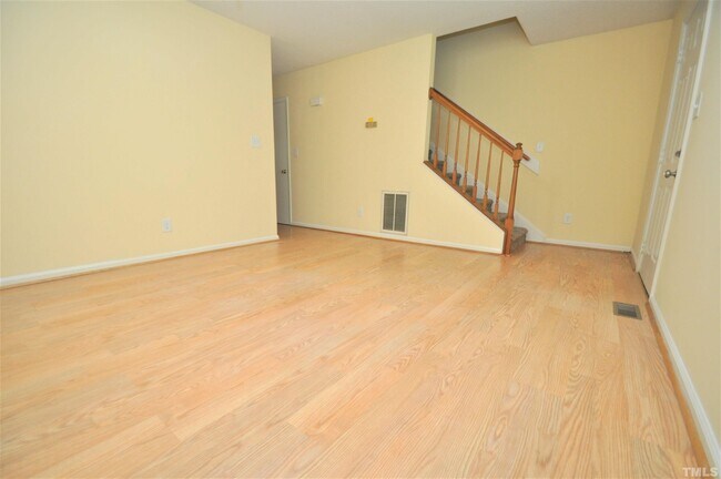 Building Photo - 6200 Deerwood Pl